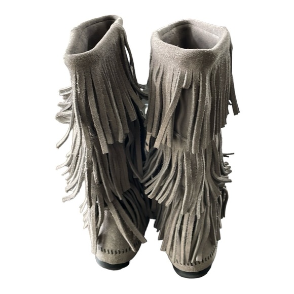 Minnetonka Gray 3-Layer Fringe Boot 1631T Size 10 - Picture 4 of 7